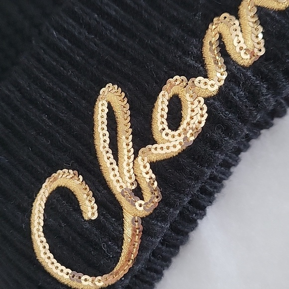 Chanel cashmere beanie in black - Picture 3 of 5